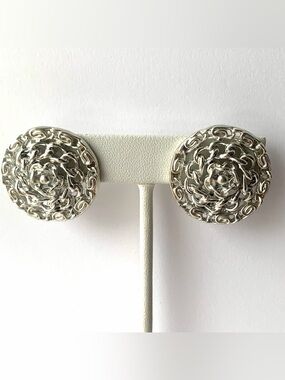 Vintage LISNER Silver Tone Circular Rope Design Earrings Clip Ons Signed